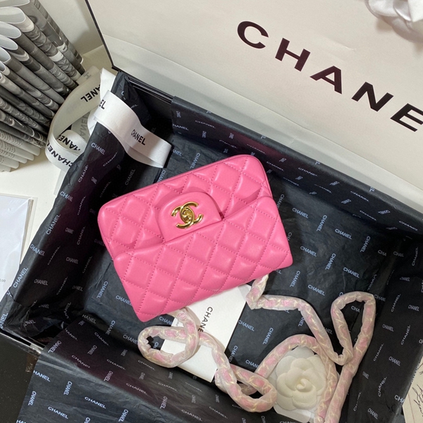 シャネルバッグレプリカ素材ディテール